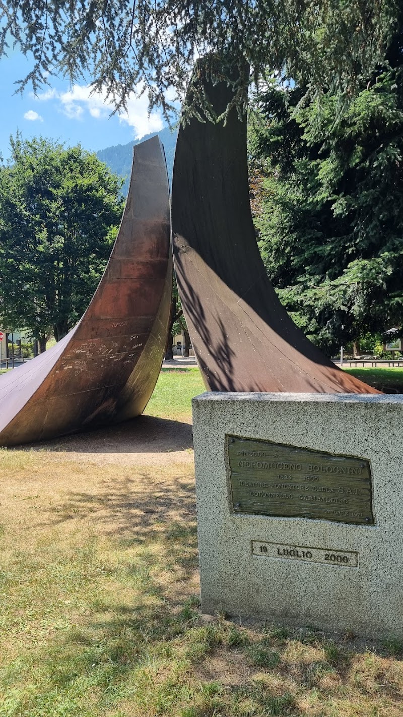 Monumento Nepomuceno Bolognini