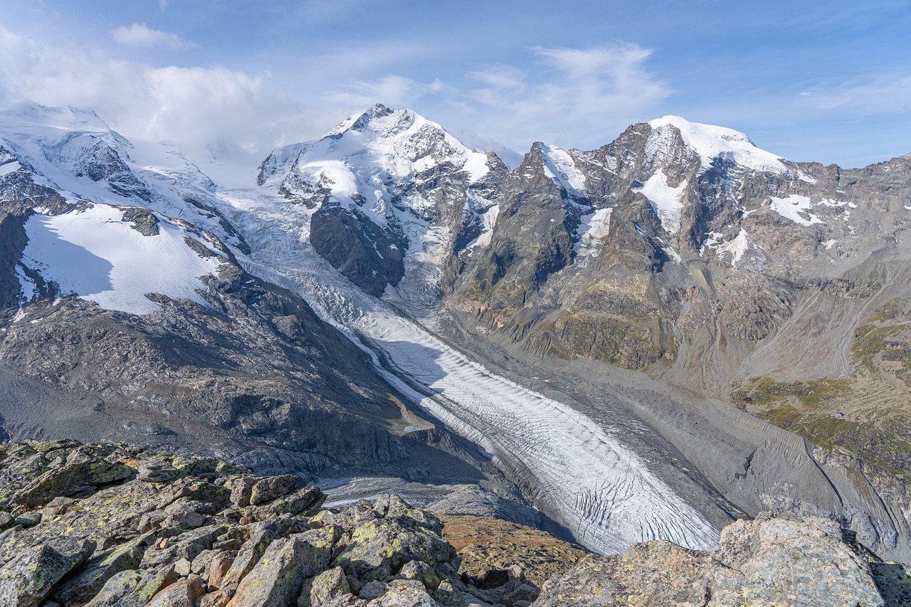 Ghiacciaio alpino nel gruppo dell'Adamello
